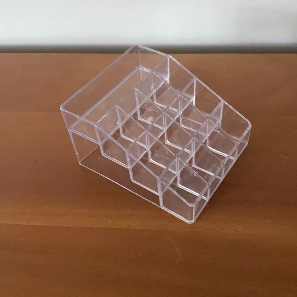Essential Oil or Nail Polish Organizer